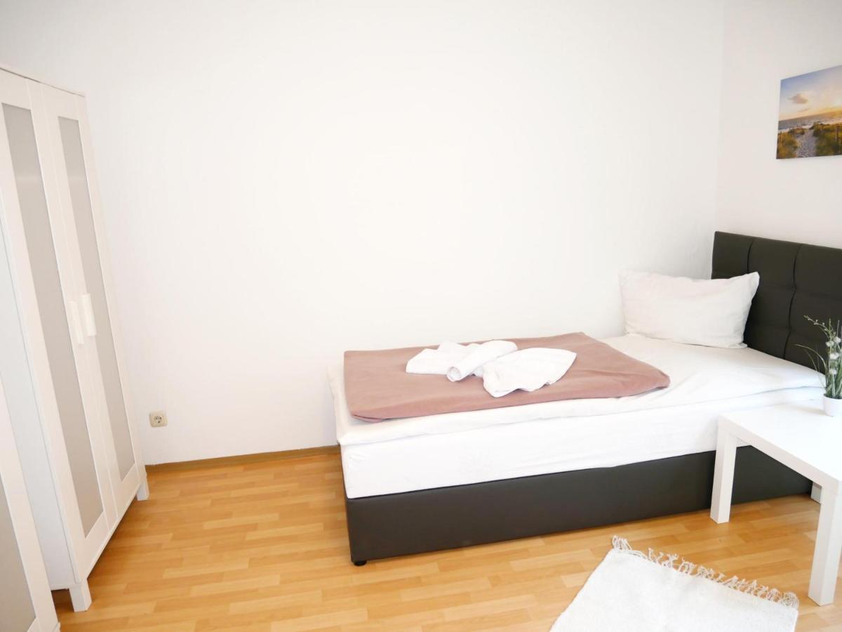 Sunnyhome Monteurwohnungen Und Apartments In Schwandorf Eksteriør billede